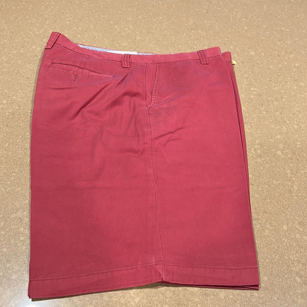 Men’s Lochlane Flat Front Red Shorts
